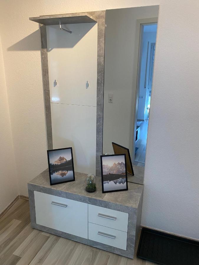 3 Zimmer Apartment In S-Bahn Naehe, 76 Qm, Max 5 Pers, 30Qm Dachterasse, Garage, Internet 1000 Mbit Gaertringen Bagian luar foto